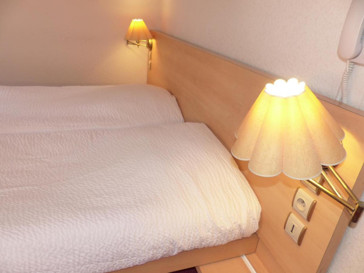 Hotel Logis Auberge De L'Isard Saint-Lary  Esterno foto