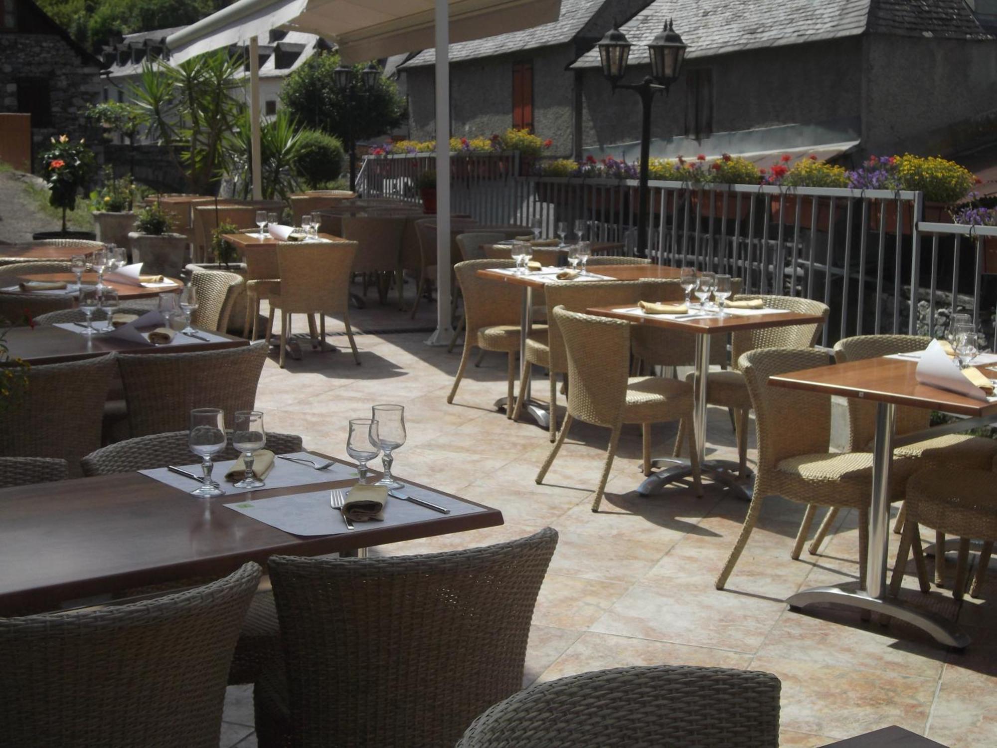 Hotel Logis Auberge De L'Isard Saint-Lary  Esterno foto